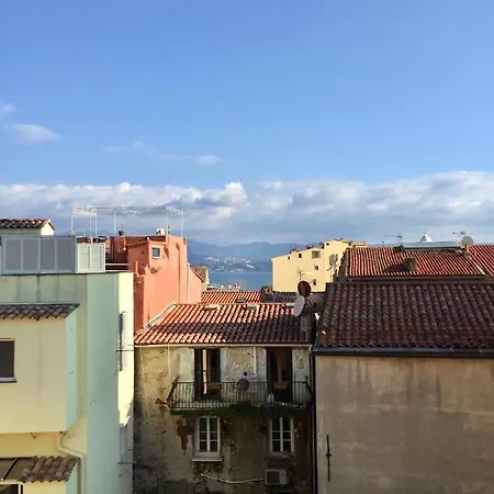 Chez Andrea, Centre Historique Appartement *