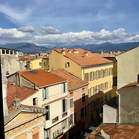 Chez Andrea, Centre Historique 公寓 *